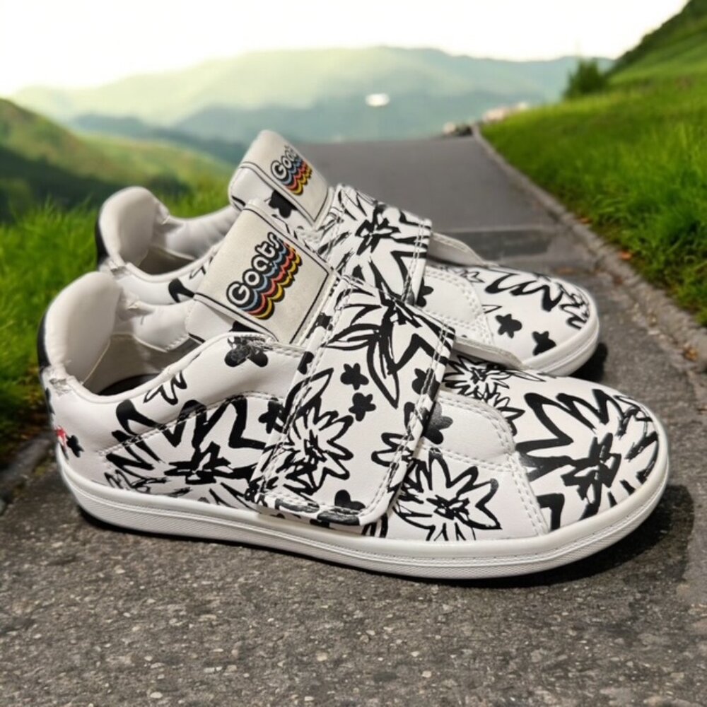 GOATS Youth Size 3 Black White Floral Sneakers